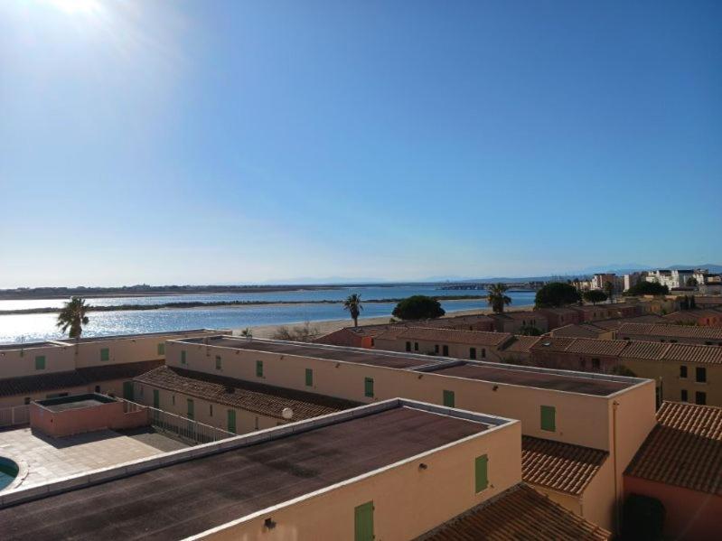 Appartement Avec Magnifique Vue Sur Mer Груисан Екстериор снимка